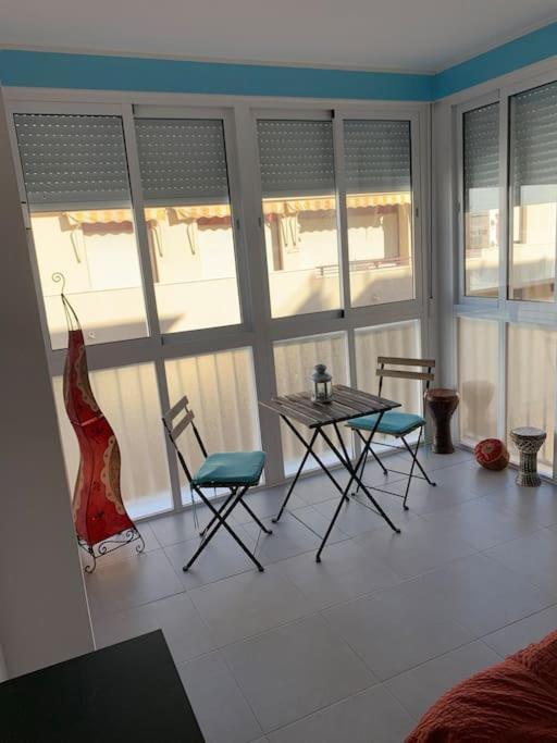 Beachfront Estepona Center Exterior photo